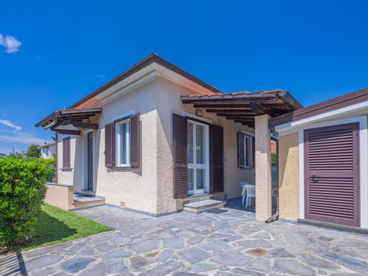 Holiday Home Francesca By Interhome Marina di Pietrasanta Bagian luar foto